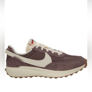 EUC Nike Waffle Debut Sneaker